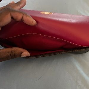 Use coach wallet ... very nice
